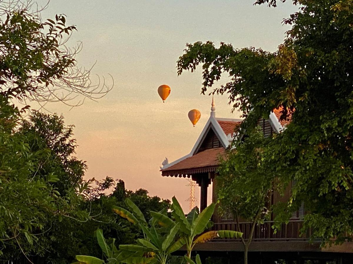 Mane Hariharalaya Hotel Siem Reap Exterior photo